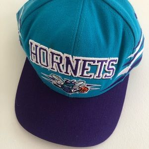 Charlotte Hornets Mitchell & Ness Snapback Hat